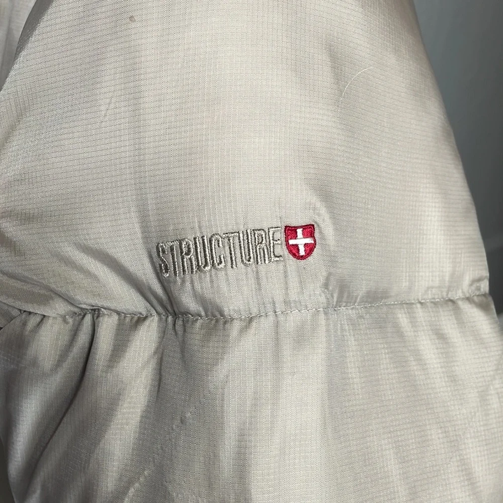 Structure Reversible Puffer - Picture 2 of 5